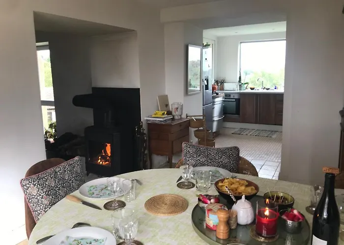 Bed and breakfast Chez Alice,simplicité Et Petite Piscine