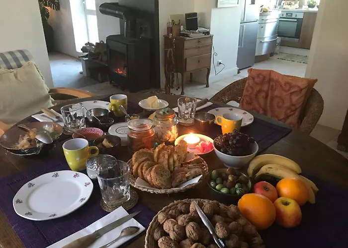 Chez Alice,simplicite Et Petite Piscine Отель типа 